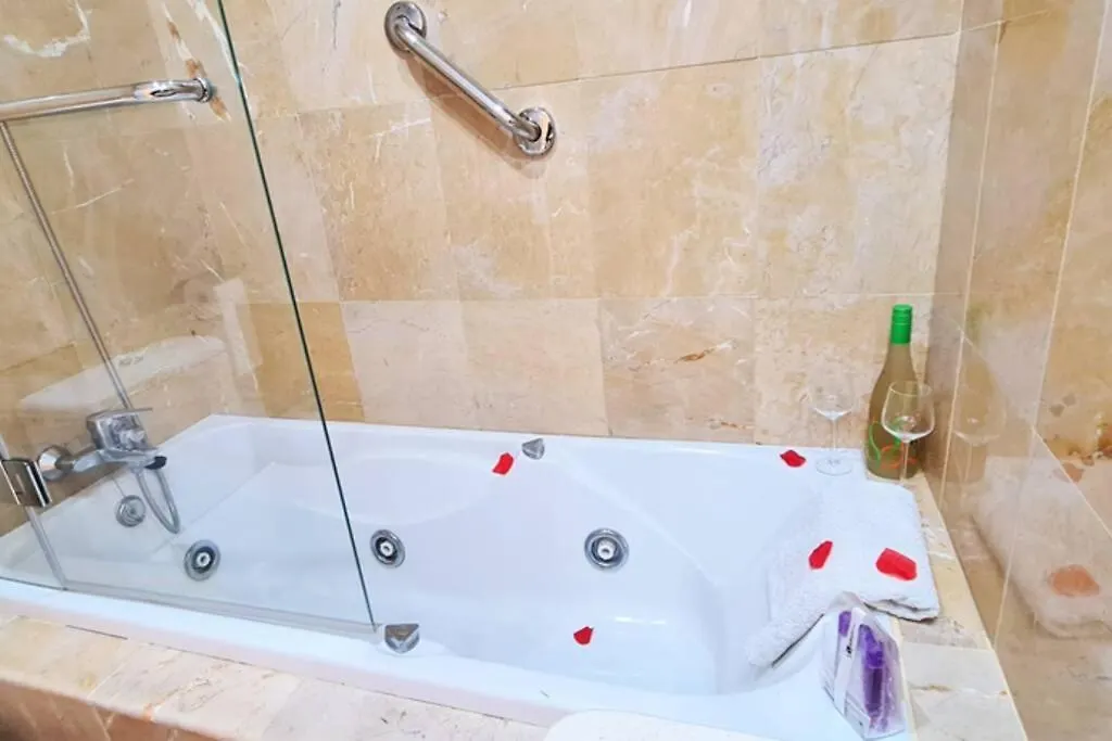 Luxury Penthouse With Ocean Views &Private Jacuzzi Apartment Estepona